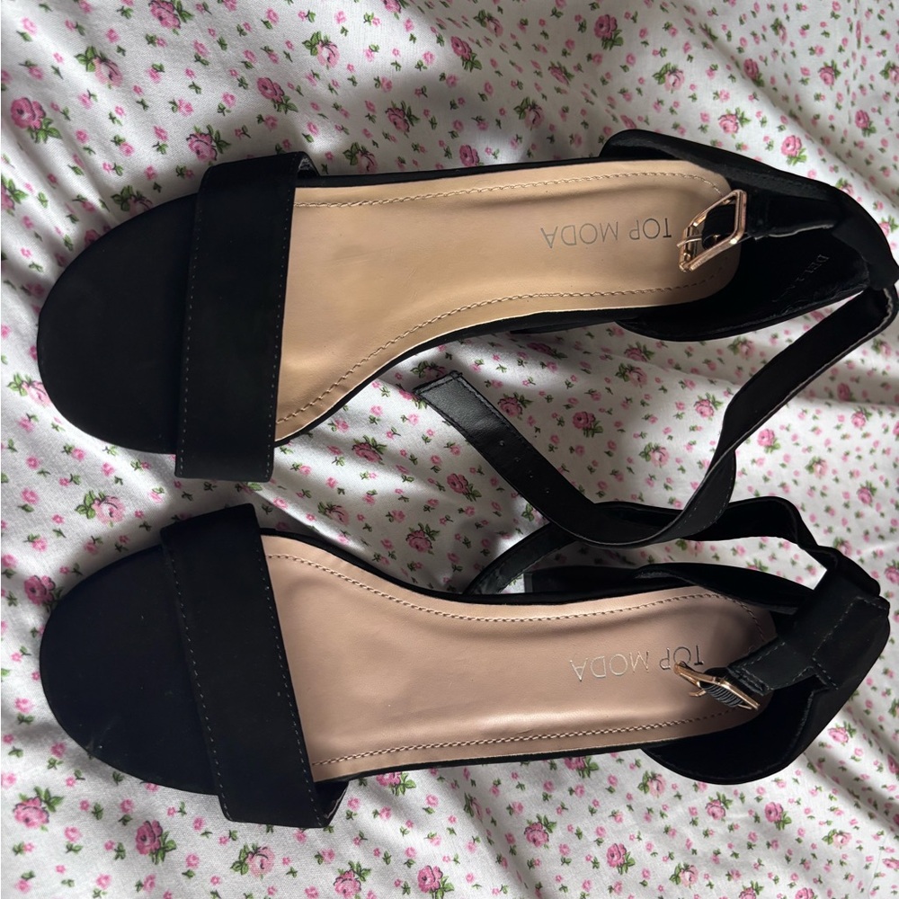 black basic high heels